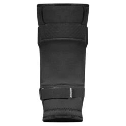 RACER PROFILE KNEE GUARD BLACK 22 -Uitrusting Voor Buiten 9 108317 profile knee guard black profileknee 002 03