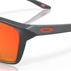 OAKLEY SYLAS MM MATTE CARBON W/ PRIZM RUBY 23 -Uitrusting Voor Buiten 9 131459 oo9448 4057 06