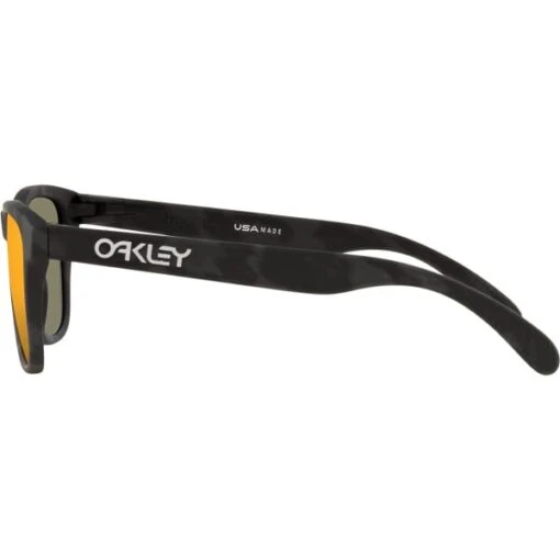 OAKLEY FROGSKINS XS MATTE BLKCAMO W/ PRIZM RUBY 23 -Uitrusting Voor Buiten 9 86196 oj9006 2953 03